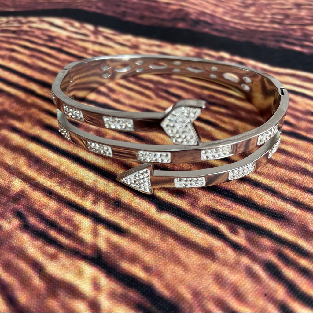 Silver Arrow Bracelete